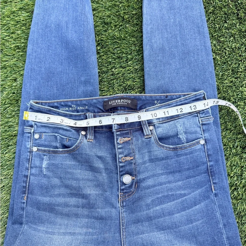 Liverpool Light Blue The High Rise Ankle Denim Jeans - Picture 3 of 9